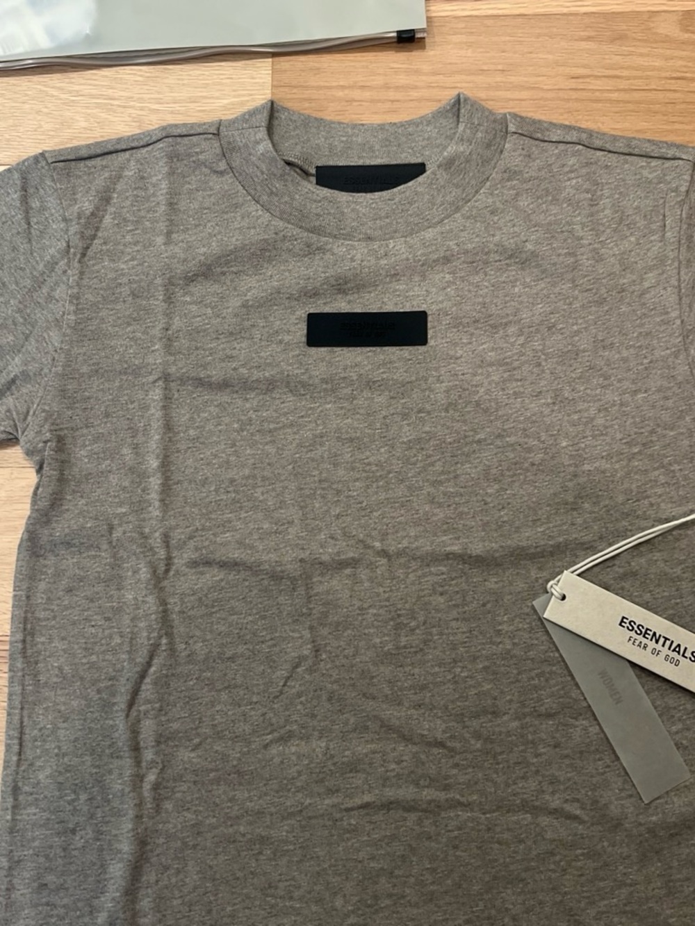 NEW women’s essentials t shirt - Picture 4 of 4